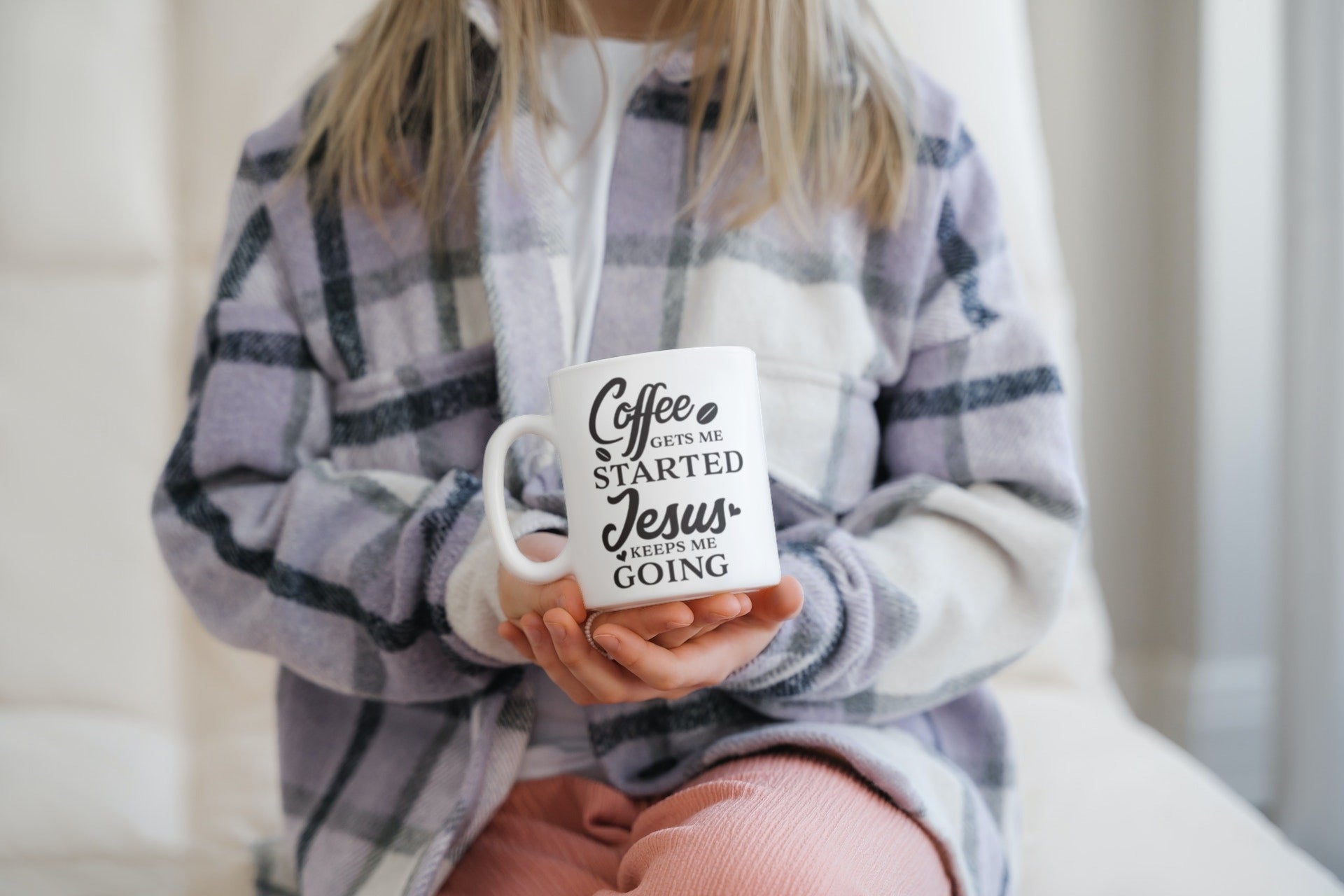 Tasse mit Spruch "Coffee gets me started, Jesus keeps me going" Kirche Kaffee Büro