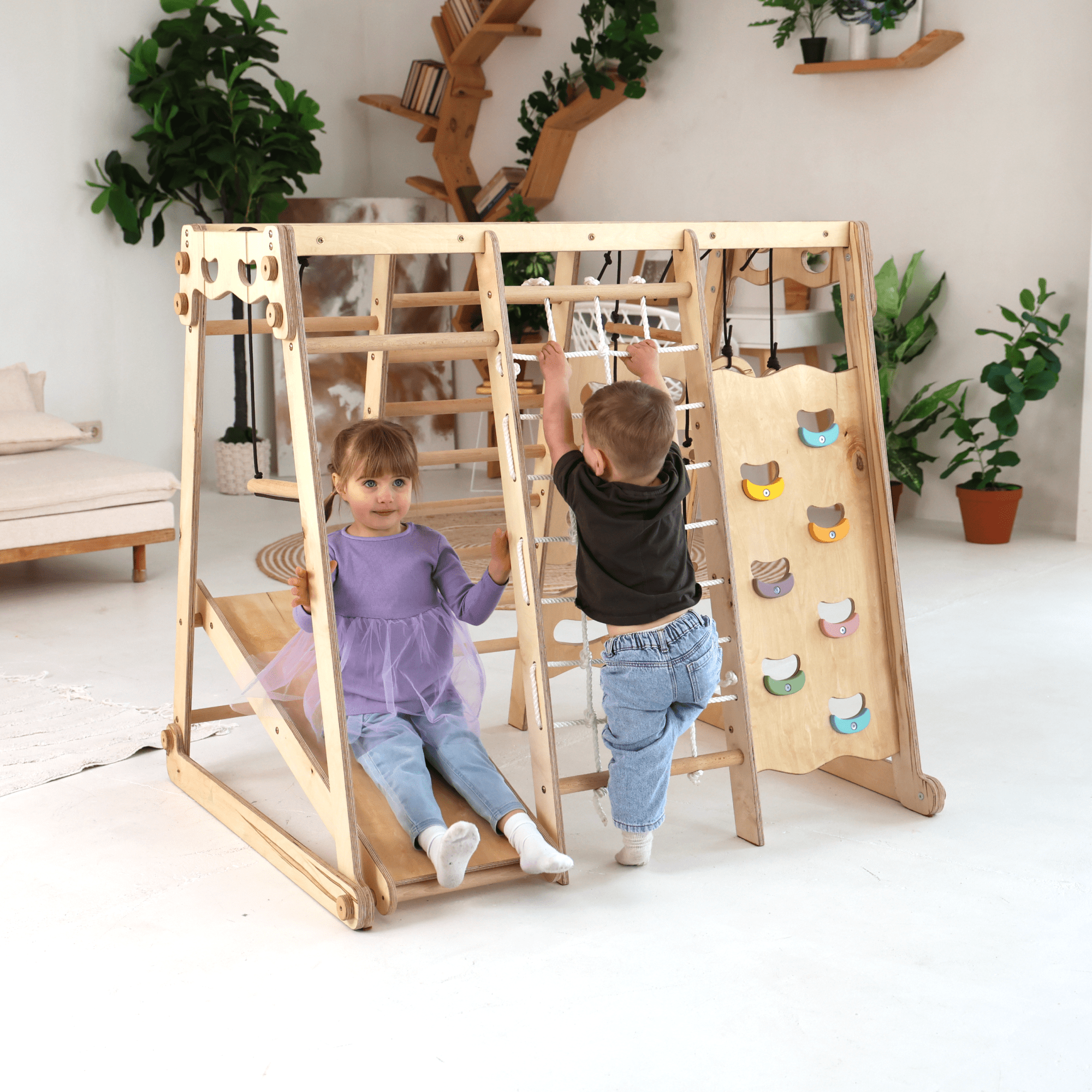 6in1 Indoor-Spielplatz aus Holz für Kinder –  Schaukel, Rutsche, Seil und Treppe