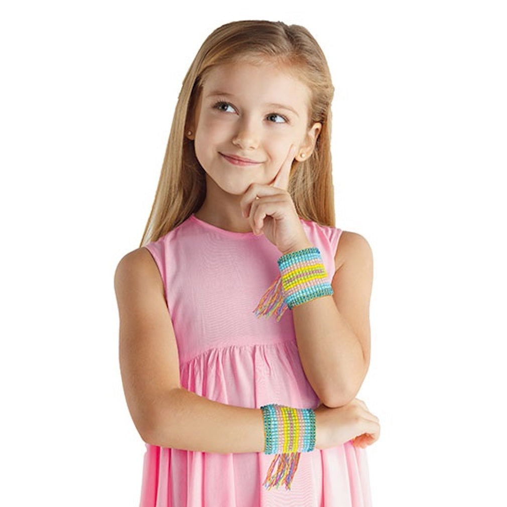 Armbandset Webstuhl mit Garn und Perlen