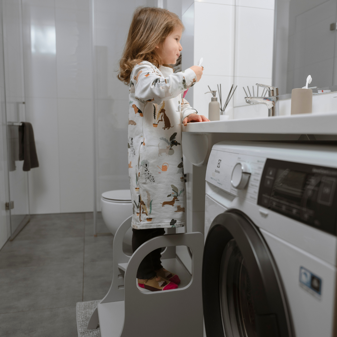 MIIMO – Verstellbarer Tritthocker | Schwarz