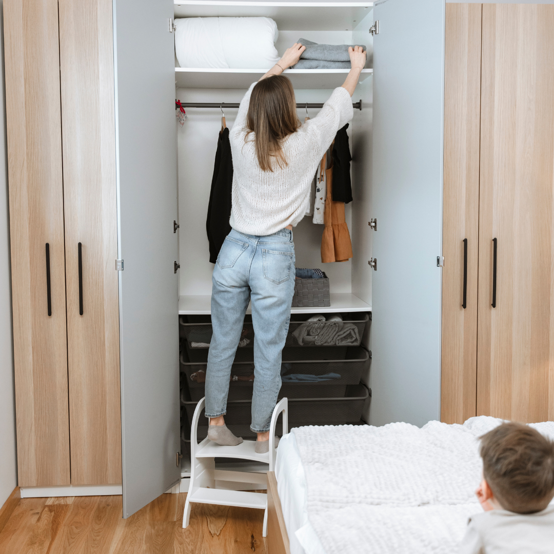 MIIMO – Verstellbarer Tritthocker | Weiß