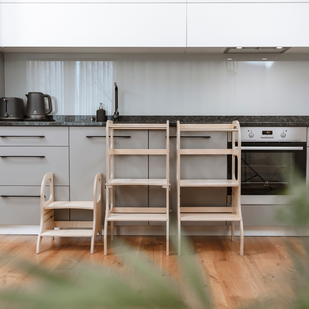 MIIMO – Verstellbarer Tritthocker | Naturholz