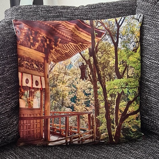 Kissenbezug Japanisches Haus im Grünen - 45cm x 45cm