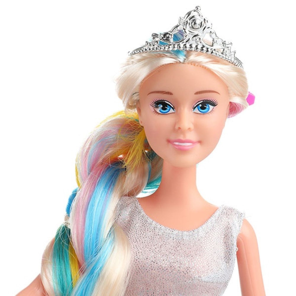 Puppe mit Haarverlängerungen und Outfits