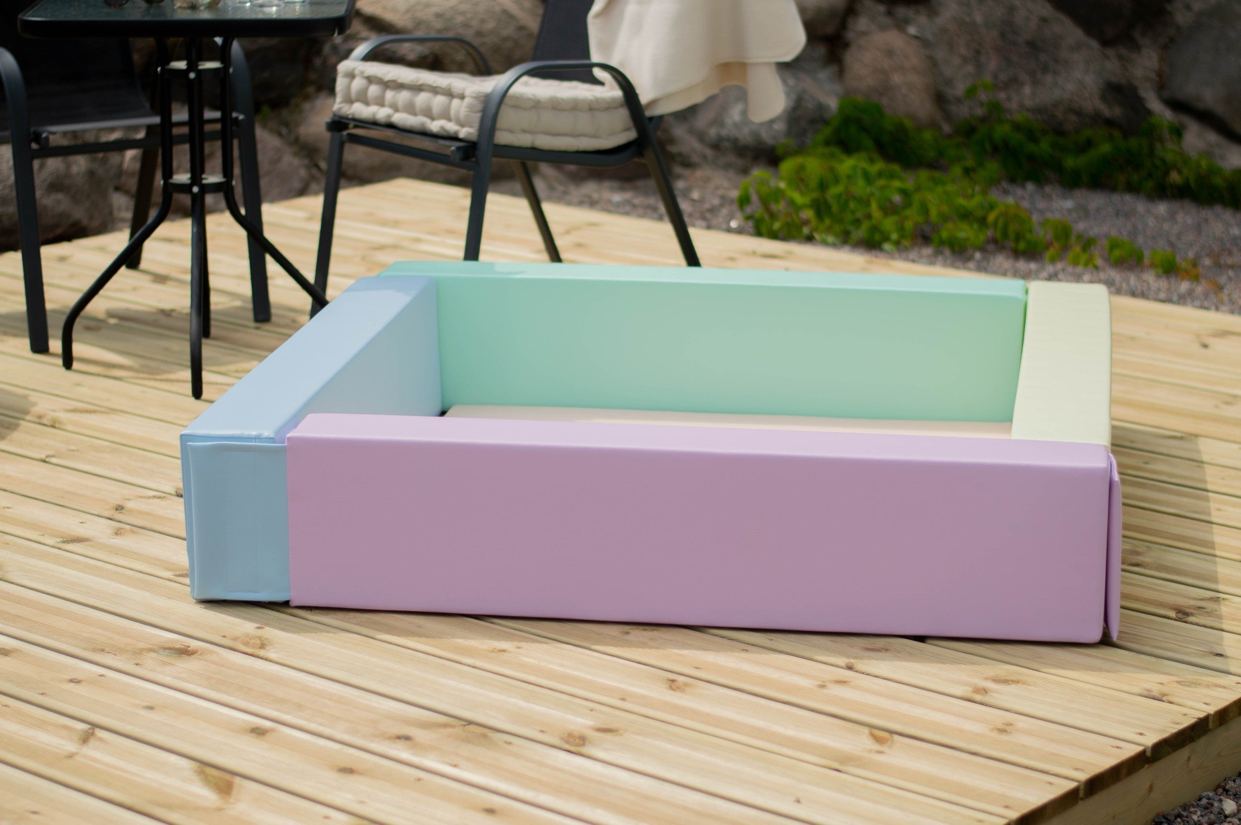 IGLU – Softplay Bällebad | Pastell