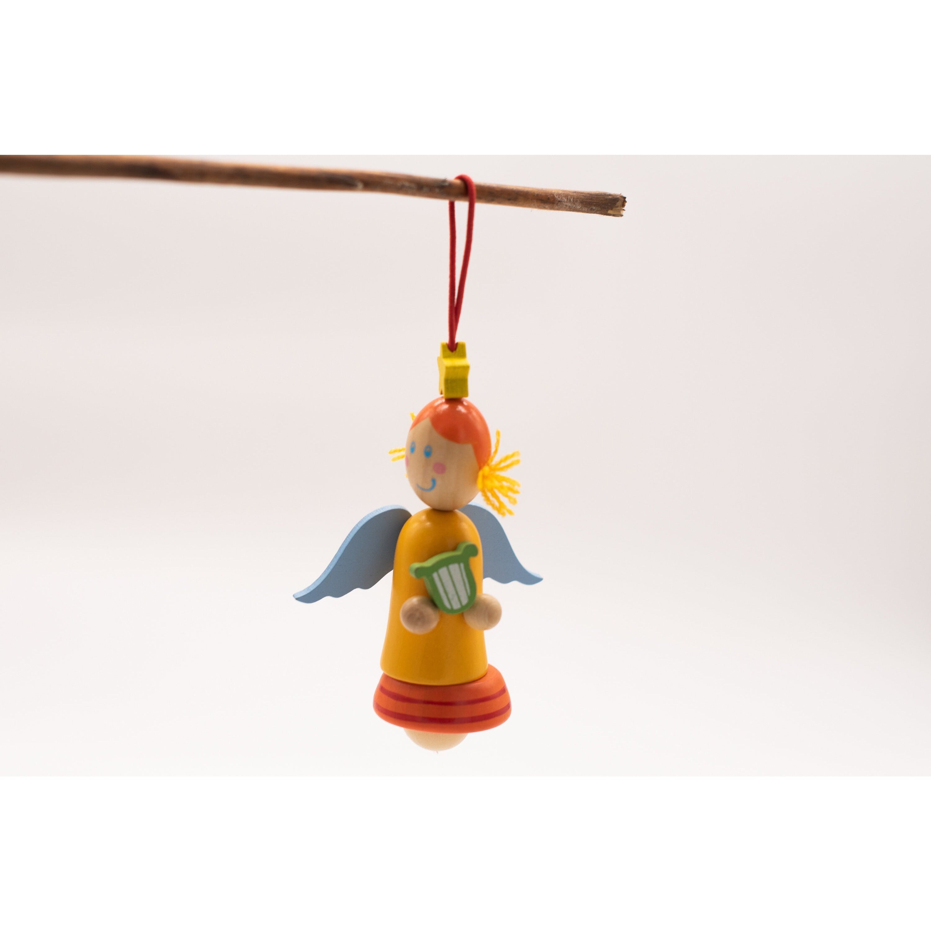 Engel Weihnachtsschmuck  Dekorativ und Ansprechend, ist dieses 3er Set von Engeln zum aufhängen aus Holz  Die mit liebe zum Detail gebauten Engel sind eine Optische Bereicherung für jede Weihnachtsdeko.